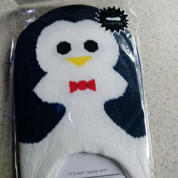 Accessories - CUTE PENGUIN SOCKS